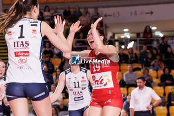 2024-03-10 - Yana Shcherban and Alessandra Mistretta of ITAS Trentino during the 24th round of the Serie A1 Women's Volleyball Championship between Roma Aeroitalia SMI Roma Volley and ITAS Trentino on 10 march 2024 at the Palazzetto dello Sport in Rome - VOLLEY SERIE A1 - AEROITALIA SMI ROMA VOLLEY VS. ITAS TRENTINO - SUPERLEAGUE SERIE A - VOLLEYBALL
