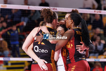 2024-03-10 - Sofia Valoppi, Jessica Rivero Marin and Courtney Rose Schwan (Aeroitalia SMI Roma Volley) during the 24th round of the Serie A1 Women's Volleyball Championship between Roma Aeroitalia SMI Roma Volley and ITAS Trentino on 10 march 2024 at the Palazzetto dello Sport in Rome - VOLLEY SERIE A1 - AEROITALIA SMI ROMA VOLLEY VS. ITAS TRENTINO - SUPERLEAGUE SERIE A - VOLLEYBALL