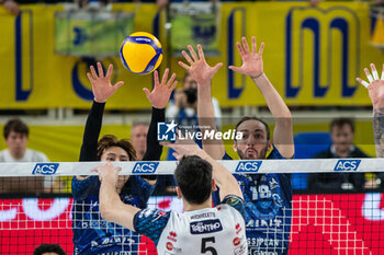 2024-03-31 - Block of Mint Vero Volley Monza - PLAYOFF - ITAS TRENTINO VS MINT VERO VOLLEY MONZA - SUPERLEAGUE SERIE A - VOLLEYBALL