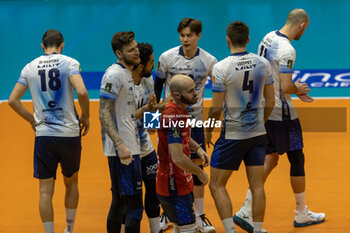 2024-04-03 - Players of Mint Vero Volley Monza during the Playoff Semifinal game2 Serie A1 Men's Volleyball Championship between Mint Vero Volley Monza vs Itas Trentino at Opiquad Arena, Monza, Italy on April 3, 2023 - PLAYOFF - MINT VERO VOLLEY MONZA VS ITAS TRENTINO - SUPERLEAGUE SERIE A - VOLLEYBALL