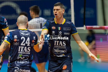2024-04-03 - Marko Podrascanin (Trentino Volley) during the Playoff Semifinal game2 Serie A1 Men's Volleyball Championship between Mint Vero Volley Monza vs Itas Trentino at Opiquad Arena, Monza, Italy on April 3, 2023 - PLAYOFF - MINT VERO VOLLEY MONZA VS ITAS TRENTINO - SUPERLEAGUE SERIE A - VOLLEYBALL