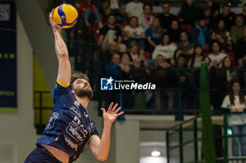 2024-04-03 - Kamil Rychlicki (Trentino Volley) during the Playoff Semifinal game2 Serie A1 Men's Volleyball Championship between Mint Vero Volley Monza vs Itas Trentino at Opiquad Arena, Monza, Italy on April 3, 2023 - PLAYOFF - MINT VERO VOLLEY MONZA VS ITAS TRENTINO - SUPERLEAGUE SERIE A - VOLLEYBALL
