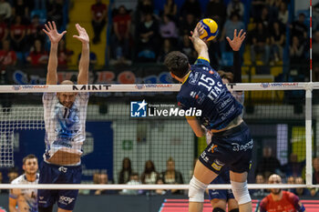 2024-04-03 - Daniele Lavia (Trentino Volley) during the Playoff Semifinal game2 Serie A1 Men's Volleyball Championship between Mint Vero Volley Monza vs Itas Trentino at Opiquad Arena, Monza, Italy on April 3, 2023 - PLAYOFF - MINT VERO VOLLEY MONZA VS ITAS TRENTINO - SUPERLEAGUE SERIE A - VOLLEYBALL