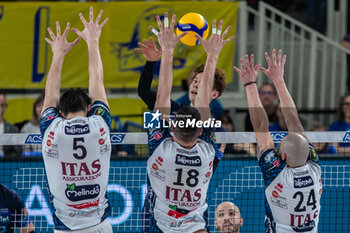 2024-04-07 - Spike of Ran Takahashi - Mint Vero Volley Monza - PLAYOFF - ITAS TRENTINO VS MINT VERO VOLLEY MONZA - SUPERLEAGUE SERIE A - VOLLEYBALL