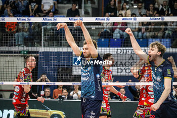 2024-04-11 - FERRE REGGERS AND AGUSTIN LOSER (POWERVOLLEY MILANO) - PLAYOFF - ALLIANZ MILANO VS SIR SUSA VIM PERUGIA - SUPERLEAGUE SERIE A - VOLLEYBALL