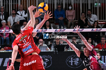 2024-04-07 - Actions game and players' images between Pallavolo Padova and Cucine Lube Civitanova in the Volleyball - Superleague Serie A - Playoff 5° Posto 2023/2024 at Pala Kioene di Padova, Italy on April 7, 2024. - PLAYOFF 5° POSTO - PALLAVOLO PADOVA VS CUCINE LUBE CIVITANOVA - SUPERLEAGUE SERIE A - VOLLEYBALL