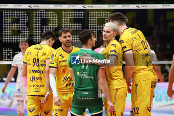2024-04-17 - Valsa Group Modena celebrates the point during the Superleague match between Valsa Group Modena and Pallavolo Padova at PalaPanini Modena on April 17, 2024 in Modena, Italy. - PLAYOFF 5° POSTO - VALSA GROUP MODENA VS PALLAVOLO PADOVA - SUPERLEAGUE SERIE A - VOLLEYBALL