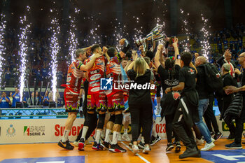 2024-04-28 - Sir Safety Perugia during the awards ceremony of Final SuperLega Italian Volleyball Championship between Mint Vero Volley Monza vs Sir Safety Susa Perugia at Opiquad Arena, Monza, Italy on April 28, 2024 - PLAYOFF - FINAL - MINT VERO VOLLEY MONZA VS SIR SUSA VIM PERUGIA - SUPERLEAGUE SERIE A - VOLLEYBALL