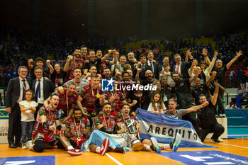 2024-04-28 - Exultation Players of Sir Safety Perugia during awards ceremony of Final SuperLega Italian Volleyball Championship between Mint Vero Volley Monza vs Sir Safety Susa Perugia at Opiquad Arena, Monza, Italy on April 28, 2024
 - PLAYOFF - FINAL - MINT VERO VOLLEY MONZA VS SIR SUSA VIM PERUGIA - SUPERLEAGUE SERIE A - VOLLEYBALL