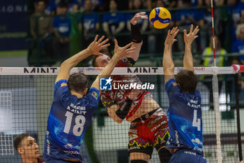 2024-04-28 - Spike of Oleh Plotnytskyi (Sir Safety Perugia) during the game4 of Final SuperLega Italian Volleyball Championship between Mint Vero Volley Monza vs Sir Safety Susa Perugia at Opiquad Arena, Monza, Italy on April 28, 2024
 - PLAYOFF - FINAL - MINT VERO VOLLEY MONZA VS SIR SUSA VIM PERUGIA - SUPERLEAGUE SERIE A - VOLLEYBALL