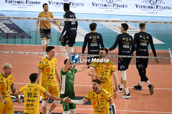 2024-04-22 - Exultation of Modena during the match between Rana Verona and Valsa Group Modena, qualifications semifinal of playoff Challenge Cup of Superlega Italian Volleball Championship 2023/2024 at Pala AGSM-AIM on April 22, 2024, Verona, Italy. - PLAYOFF 5° POSTO - RANA VERONA VS VALSA GROUP MODENA - SUPERLEAGUE SERIE A - VOLLEYBALL