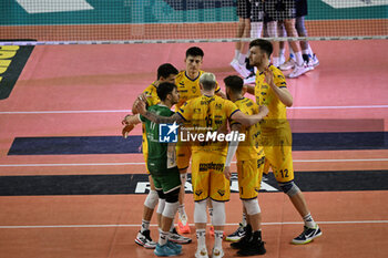 22/04/2024 - Exultation of Modna during the match between Rana Verona and Valsa Group Modena, qualifications semifinal of playoff Challenge Cup of Superlega Italian Volleball Championship 2023/2024 at Pala AGSM-AIM on April 22, 2024, Verona, Italy. - PLAYOFF 5° POSTO - RANA VERONA VS VALSA GROUP MODENA - SUPERLEGA SERIE A - VOLLEY