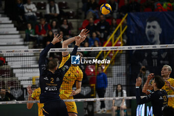 22/04/2024 - Giovanni Sanguinetti of Valsa Group Modena during the match between Rana Verona and Valsa Group Modena, qualifications semifinal of playoff Challenge Cup of Superlega Italian Volleball Championship 2023/2024 at Pala AGSM-AIM on April 22, 2024, Verona, Italy. - PLAYOFF 5° POSTO - RANA VERONA VS VALSA GROUP MODENA - SUPERLEGA SERIE A - VOLLEY
