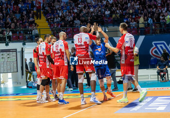 2024-10-05 - Players of Gas Sales Piacenza during Serie A1 Men's Volleyball Championship between Mint Vero Volley Monza vs Gas Sales Piacenza at Opiquad Arena, Monza, Italy on October 5, 2024 - VERO VOLLEY MONZA VS GAS SALES BLUENERGY PIACENZA - SUPERLEAGUE SERIE A - VOLLEYBALL