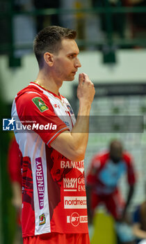 2024-10-05 - Romano Yuri (Gas Sales Bluenergy Piacenza) during Serie A1 Men's Volleyball Championship between Mint Vero Volley Monza vs Gas Sales Piacenza at Opiquad Arena, Monza, Italy on October 5, 2024 - VERO VOLLEY MONZA VS GAS SALES BLUENERGY PIACENZA - SUPERLEAGUE SERIE A - VOLLEYBALL