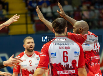 2024-10-05 - Exultation of Simon Robertlandy (Gas Sales Bluenergy Piacenza) during Serie A1 Men's Volleyball Championship between Mint Vero Volley Monza vs Gas Sales Piacenza at Opiquad Arena, Monza, Italy on October 5, 2024 - VERO VOLLEY MONZA VS GAS SALES BLUENERGY PIACENZA - SUPERLEAGUE SERIE A - VOLLEYBALL