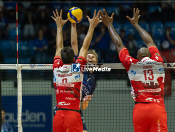 2024-10-05 - Luka Marttila (Mint Vero Volley Monza) during Serie A1 Men's Volleyball Championship between Mint Vero Volley Monza vs Gas Sales Piacenza at Opiquad Arena, Monza, Italy on October 5, 2024 - VERO VOLLEY MONZA VS GAS SALES BLUENERGY PIACENZA - SUPERLEAGUE SERIE A - VOLLEYBALL