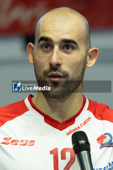 2024-10-05 - Galassi Gianluca (Gas Sales Bluenergy Piacenza) during Serie A1 Men's Volleyball Championship between Mint Vero Volley Monza vs Gas Sales Piacenza at Opiquad Arena, Monza, Italy on October 5, 2024 - VERO VOLLEY MONZA VS GAS SALES BLUENERGY PIACENZA - SUPERLEAGUE SERIE A - VOLLEYBALL