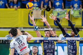 2024-10-20 - Block by Valsa Group Modena - ITAS TRENTINO VS VALSA GROUP MODENA - SUPERLEAGUE SERIE A - VOLLEYBALL