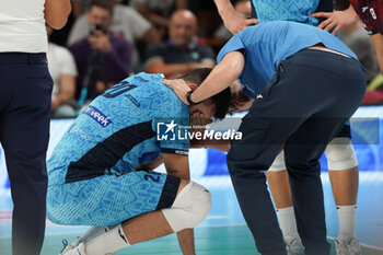 2024-10-20 - bayram efe (n.20 cisterna volley) injured - SIR SUSA VIM PERUGIA VS CISTERNA VOLLEY - SUPERLEAGUE SERIE A - VOLLEYBALL