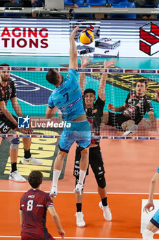 2024-10-27 - Attack Ramon Jordi ( Cisterna Volley) - CUCINE LUBE CIVITANOVA VS CISTERNA VOLLEY - SUPERLEAGUE SERIE A - VOLLEYBALL