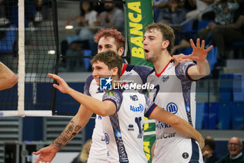 2024-10-27 - FERRE REGGERS AND PAOLO PORRO (POWERVOLLEY MILANO) - ALLIANZ MILANO VS RANA VERONA - SUPERLEAGUE SERIE A - VOLLEYBALL