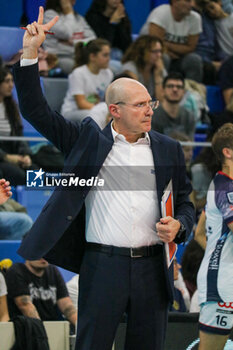 2024-10-27 - COACH ROBERTO PIAZZA (POWERVOLLEY MILANO) - ALLIANZ MILANO VS RANA VERONA - SUPERLEAGUE SERIE A - VOLLEYBALL