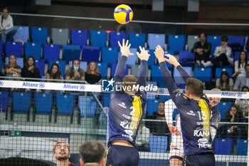 2024-10-27 - MONSTER BLOCK LORENZO CORTESIA AND LUCA SPIRITO (RANA VERONA) - ALLIANZ MILANO VS RANA VERONA - SUPERLEAGUE SERIE A - VOLLEYBALL