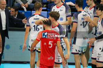 2024-10-27 - MATTEO STAFORINI AND DAMIANO CATANIA(POWERVOLLEY MILANO) - ALLIANZ MILANO VS RANA VERONA - SUPERLEAGUE SERIE A - VOLLEYBALL