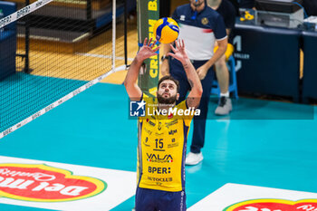 2024-10-27 - De Cecco Luciano ( Valsa Group Modena ) - VALSA GROUP MODENA VS VERO VOLLEY MONZA - SUPERLEAGUE SERIE A - VOLLEYBALL