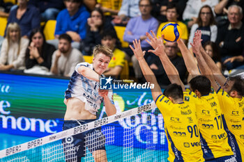 2024-10-27 - Martial Luka ( Mine Vero Volley Monza ) - VALSA GROUP MODENA VS VERO VOLLEY MONZA - SUPERLEAGUE SERIE A - VOLLEYBALL