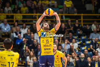 2024-10-27 - De Cecco Luciano ( Valsa Group Modena ) - VALSA GROUP MODENA VS VERO VOLLEY MONZA - SUPERLEAGUE SERIE A - VOLLEYBALL