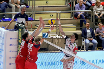 2024-10-26 - Schalk Matteo Grottazzolina attack. - GIOIELLA PRISMA TARANTO VS YUASA BATTERY GROTTAZZOLINA - SUPERLEAGUE SERIE A - VOLLEYBALL