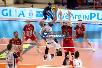 2024-10-26 - Demyanenko Danny Grottazzolina attack. - GIOIELLA PRISMA TARANTO VS YUASA BATTERY GROTTAZZOLINA - SUPERLEAGUE SERIE A - VOLLEYBALL