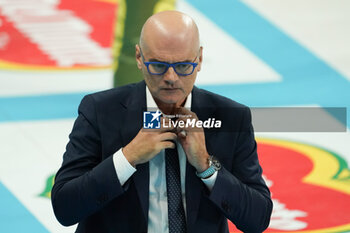 03/11/2024 - medei giampaolo (coach cucine lube civitanova) - SIR SUSA VIM PERUGIA VS CUCINE LUBE CIVITANOVA - SUPERLEGA SERIE A - VOLLEY