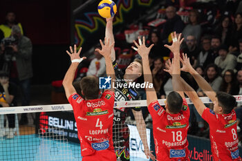 03/11/2024 - semeniuk kamil (n.16 Sir susa vim perugia) attack - SIR SUSA VIM PERUGIA VS CUCINE LUBE CIVITANOVA - SUPERLEGA SERIE A - VOLLEY