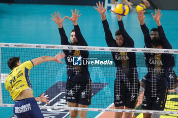 02/11/2024 - Block of Konstantin Abaev of Rana Verona during the match between Rana Verona and Valsa Group Modena, regular season of the SuperLega Italian Volleyball Championship 2024/2025, at Pala AGSM-AIM in Verona, Italy on November 2, 2024. - RANA VERONA VS VALSA GROUP MODENA - SUPERLEGA SERIE A - VOLLEY