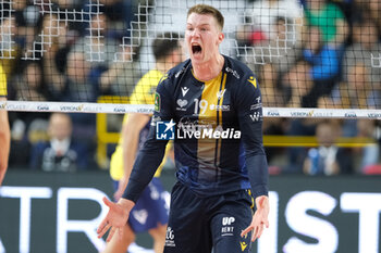 02/11/2024 - Rok Mozic of Rana Verona celebrates after scores a point during the match between Rana Verona and Valsa Group Modena, regular season of the SuperLega Italian Volleyball Championship 2024/2025, at Pala AGSM-AIM in Verona, Italy on November 2, 2024. - RANA VERONA VS VALSA GROUP MODENA - SUPERLEGA SERIE A - VOLLEY