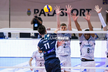 03/11/2024 - Faure Theo attack (Cisterna Volley) - CISTERNA VOLLEY VS SONEPAR PADOVA - SUPERLEGA SERIE A - VOLLEY