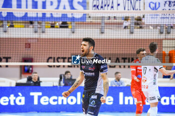 03/11/2024 - Bayram Efe exultation (Cisterna Volley) - CISTERNA VOLLEY VS SONEPAR PADOVA - SUPERLEGA SERIE A - VOLLEY