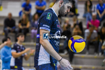 03/11/2024 - Bayram Efe (Cisterna Volley) - CISTERNA VOLLEY VS SONEPAR PADOVA - SUPERLEGA SERIE A - VOLLEY