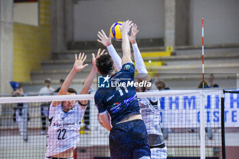 03/11/2024 - Faure Theo attack (Cisterna Volley) - CISTERNA VOLLEY VS SONEPAR PADOVA - SUPERLEGA SERIE A - VOLLEY