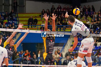 03/11/2024 - Attack ( Itas Trentino) - YUASA BATTERY GROTTAZZOLINA VS ITAS TRENTINO - SUPERLEGA SERIE A - VOLLEY