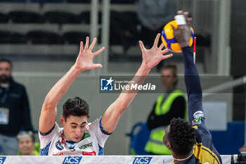 10/11/2024 - Block by Alessandro Michieletto - Itas Trentino - ITAS TRENTINO VS RANA VERONA - SUPERLEGA SERIE A - VOLLEY