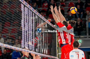 10/11/2024 - Defense (Gas SAles Piacenza) - CUCINE LUBE CIVITANOVA VS GAS SALES BLUENERGY PIACENZA - SUPERLEGA SERIE A - VOLLEY