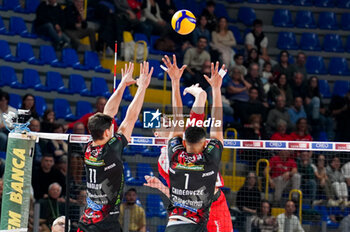 10/11/2024 - Defense (Lube Civitanova) - CUCINE LUBE CIVITANOVA VS GAS SALES BLUENERGY PIACENZA - SUPERLEGA SERIE A - VOLLEY