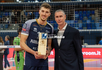 09/11/2024 - MVP DAVIDE GARDINI (POWERVOLLEY MILANO) - ALLIANZ MILANO VS YUASA BATTERY GROTTAZZOLINA - SUPERLEGA SERIE A - VOLLEY