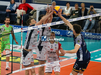 09/11/2024 - MONSTER BLOCK GABRIJEL CVANCIGER (YUASA BATTERY GROTTAZZOLINA) AND DAVIDE GARDINI (POWERVOLLEY MILANO) - ALLIANZ MILANO VS YUASA BATTERY GROTTAZZOLINA - SUPERLEGA SERIE A - VOLLEY