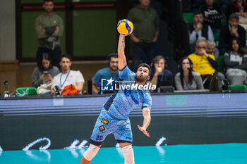 2024-11-10 - Bayram Efe ( Cisterna Volley ) - VALSA GROUP MODENA VS CISTERNA VOLLEY - SUPERLEAGUE SERIE A - VOLLEYBALL