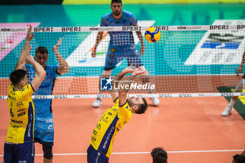 2024-11-10 - De Cecco Luciano ( Valsa Group Modena ) - VALSA GROUP MODENA VS CISTERNA VOLLEY - SUPERLEAGUE SERIE A - VOLLEYBALL